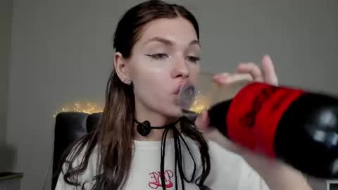 Snapshot of blondy_fina chatting on 7, 7, 2026 blondy_fina online show from 7, 7, 2026
