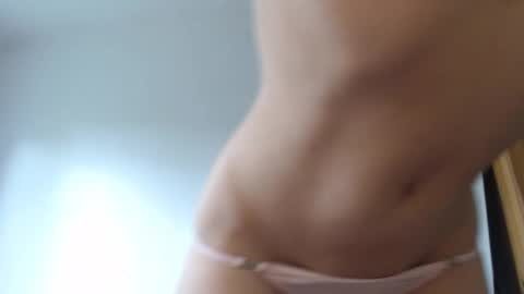 Snapshot of blondyelena chatting on 21, 4, 2026 blondyelena online show from 21, 4, 2026
