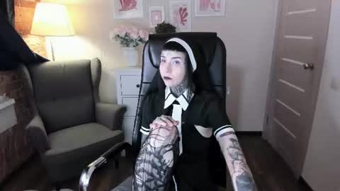 Snapshot of blood__mary chatting on 29, 7, 2026 Mary online show from 29, 7, 2026