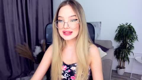 Sophia online show from 13, 2, 2025