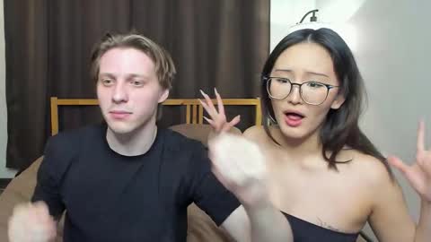 Snapshot of blossomandbee chatting on 3, 2, 2026 Sasha and Maria online show from 3, 2, 2026