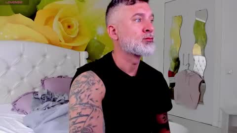 Snapshot of blowmyxxl chatting on 8, 10, 2025 Nico online show from 8, 10, 2025