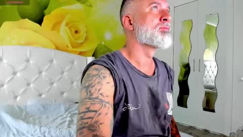 Snapshot of blowmyxxl chatting on 6, 11, 2025 Nico online show from 6, 11, 2025