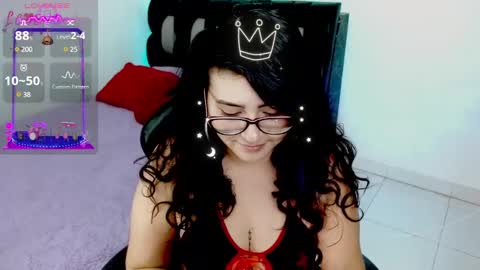 Snapshot of blue_dance chatting on 2, 2, 2025 susan online show from 2, 2, 2025