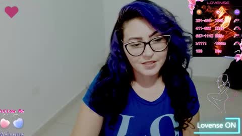 Snapshot of blue_dance chatting on 20, 10, 2025 susan online show from 20, 10, 2025