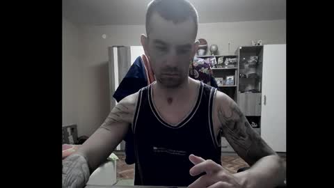 Snapshot of blue_eyed_wolf chatting on 31, 5, 2026 Runaway online show from 31, 5, 2026