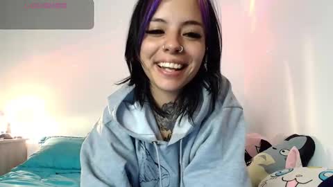 Alice bleu for friends  online show from 10, 12, 2024