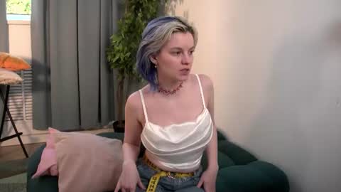 bluebeell online show from 4, 7, 2026