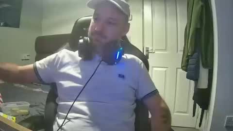 bluebirdflame1 online show from 30, 12, 2024