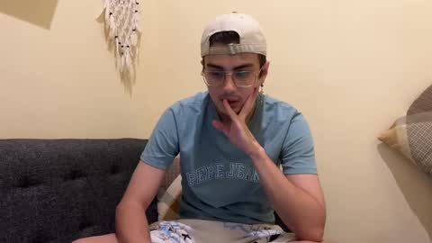 Snapshot of bluedaan chatting on 11, 2, 2025 Daan online show from 11, 2, 2025