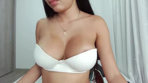 Snapshot of bluediamond_ chatting on 26, 2, 2025 bluediamond_ online show from 26, 2, 2025