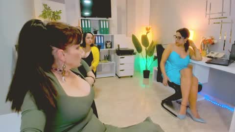 bluediamondsdreams online show from 28, 10, 2025