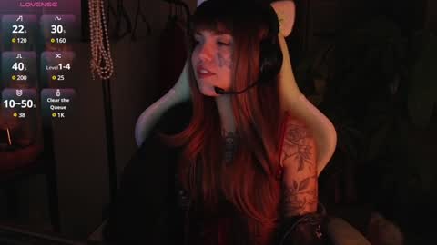 Snapshot of bluedweeb chatting on 6, 1, 2025 Blue online show from 6, 1, 2025