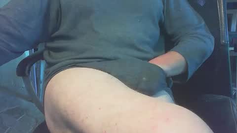Snapshot of blueeye2308 chatting on 18, 5, 2026 blueeye2308 online show from 18, 5, 2026