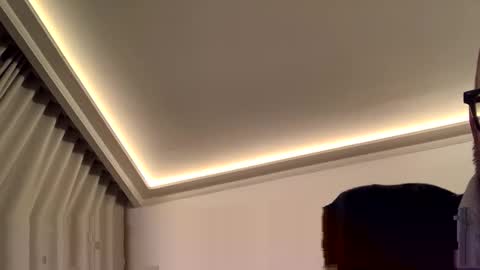 blueeyedboy021170 online show from 3, 12, 2025