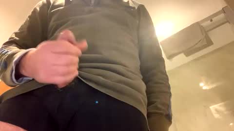 blueeyedboy021170 online show from 9, 1, 2026