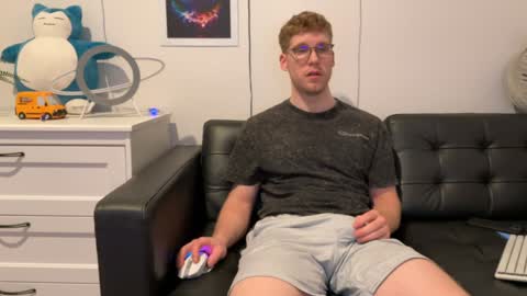 blueeyedtallguy online show from 24, 12, 2024