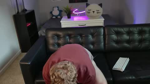 Snapshot of blueeyedtallguy chatting on 17, 1, 2026 blueeyedtallguy online show from 17, 1, 2026