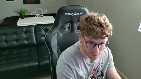 Snapshot of blueeyedtallguy chatting on 26, 3, 2026 blueeyedtallguy online show from 26, 3, 2026