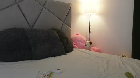Snapshot of blueeyeslexxxy chatting on 25, 7, 2026 blueeyeslexxxy online show from 25, 7, 2026