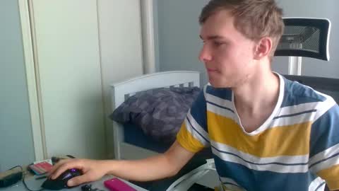 bluegaze6227724 online show from 28, 11, 2025