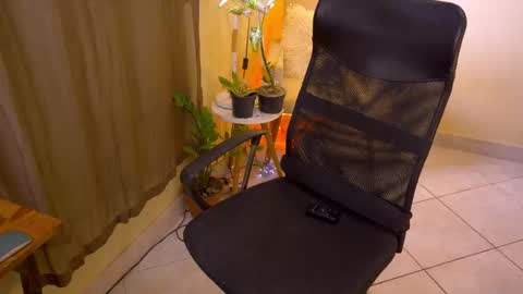 FLORAA online show from 7, 2, 2026