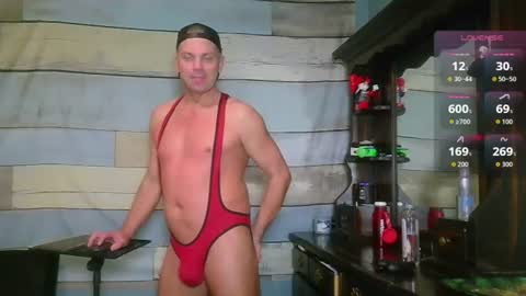 Snapshot of blueyes_hung1 chatting on 3, 7, 2026 Fun Boi online show from 3, 7, 2026