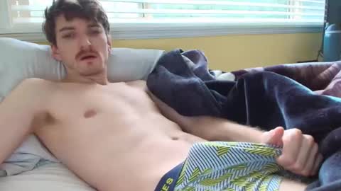 Snapshot of bluezed4 chatting on 23, 11, 2025 blue online show from 23, 11, 2025