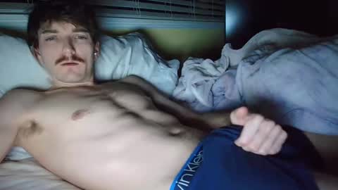 Snapshot of bluezed4 chatting on 4, 12, 2025 blue online show from 4, 12, 2025