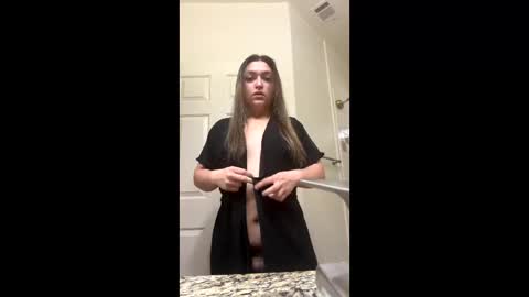 Snapshot of bluntbaby4 chatting on 3, 6, 2026 bluntbaby4 online show from 3, 6, 2026