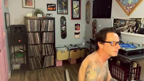 ZuperZexyZounds online show from 16, 4, 2026