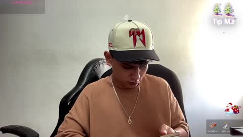 Snapshot of bob_pettersonn chatting on 10, 12, 2024 Bob  INDEPENDENT MODEL online show from 10, 12, 2024