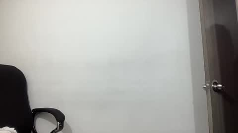 Snapshot of bob_pettersonn chatting on 10, 3, 2025 Bob  INDEPENDENT MODEL online show from 10, 3, 2025