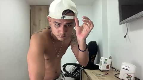 Snapshot of bob_pettersonn chatting on 20, 9, 2025 Bob  INDEPENDENT MODEL online show from 20, 9, 2025