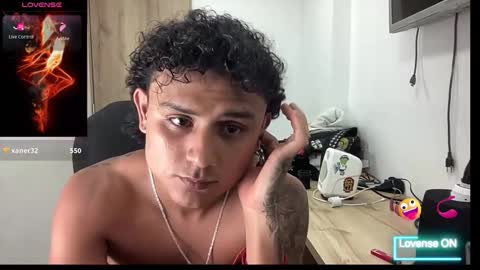 Snapshot of bob_pettersonn chatting on 14, 10, 2025 Bob  INDEPENDENT MODEL online show from 14, 10, 2025
