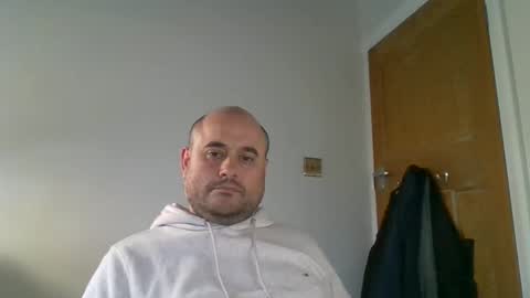 Snapshot of bobabator chatting on 14, 10, 2025 bobabator online show from 14, 10, 2025