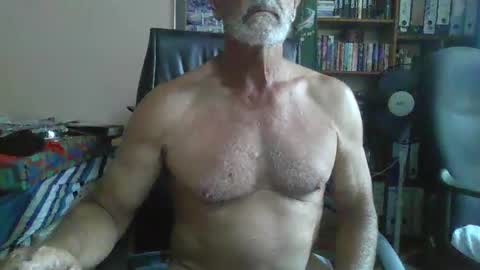 Snapshot of bobbgud chatting on 30, 10, 2025 Bobbgud online show from 30, 10, 2025