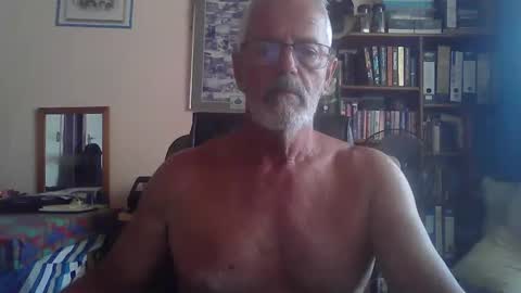 Snapshot of bobbgud chatting on 19, 4, 2026 Bobbgud online show from 19, 4, 2026