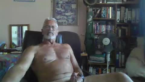 Snapshot of bobbgud chatting on 20, 5, 2026 Bobbgud online show from 20, 5, 2026