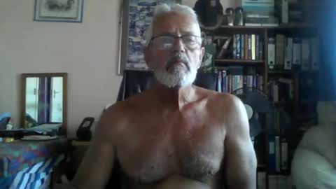 Snapshot of bobbgud chatting on 24, 5, 2026 Bobbgud online show from 24, 5, 2026