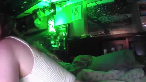 Snapshot of body_language_xx chatting on 14, 2, 2026 Delirious online show from 14, 2, 2026