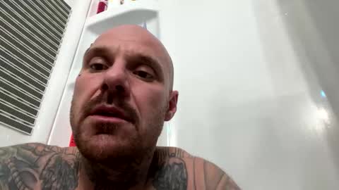 Snapshot of bodyart85_19 chatting on 5, 3, 2025 Bodyart85 19 online show from 5, 3, 2025