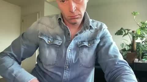 Snapshot of boegieboy76 chatting on 11, 3, 2025 ask me online show from 11, 3, 2025