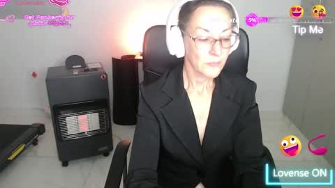 Ningifun couple online show from 4, 6, 2026