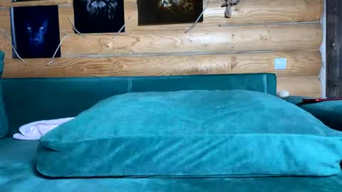 Snapshot of bohemianrhapsody1 chatting on 3, 11, 2025 Nail and Olivia online show from 3, 11, 2025