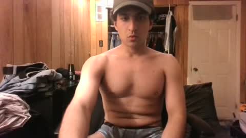 Snapshot of boigym chatting on 18, 6, 2026 sexy swimmer online show from 18, 6, 2026