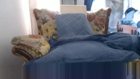 Snapshot of bolbil1 chatting on 2, 3, 2025 bolbil1 online show from 2, 3, 2025