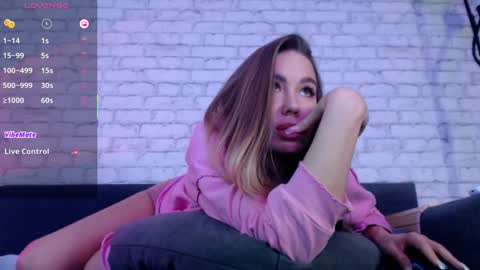 Snapshot of bonbon_aria chatting on 5, 2, 2025 Aria online show from 5, 2, 2025