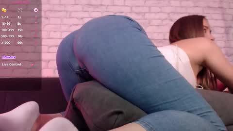 Snapshot of bonbon_aria chatting on 27, 11, 2025 Aria online show from 27, 11, 2025