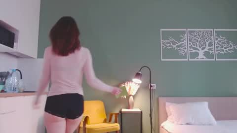 Snapshot of bonjourlabelle chatting on 11, 2, 2026 Mary 3 live time content 18 online show from 11, 2, 2026